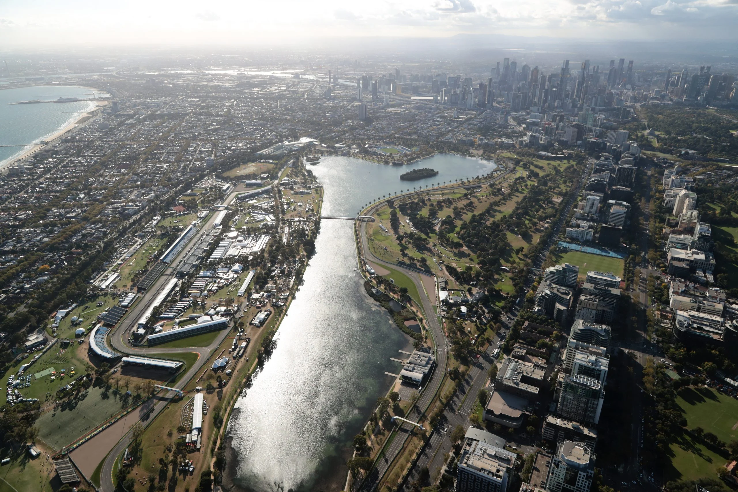 Oceania circuits photo
